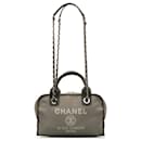 Bolsa de boliche Chanel pequena cinza Deauville