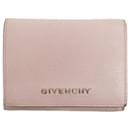 GIVENCHY - Givenchy
