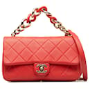 Solapa única con cadena elegante de piel de cordero pequeña roja Chanel