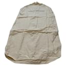 capa de roupas de viagem louis vuitton em tecidos - Louis Vuitton
