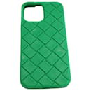 Bottega Veneta iPhone 13 Pro Max-Gehäuse aus grünem Gummi