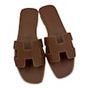 HERMES Leather Oran Sandals - Hermès