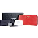 Portefeuille long en cuir Saffiano rouge Prada - Louis Vuitton