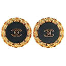 Chanel earrings CC