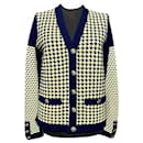 Jaqueta de Caxemira com Botões CC - Chanel
