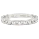 Boucheron “Beloved” platinum wedding ring, diamants.