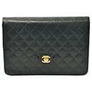 Black Medium Classic Sinlge  Flap Bag - Chanel