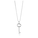 TIFFANY & CO. Mini pendentif clé ovale sur chaîne de perles en argent sterling - Tiffany & Co