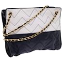 GIVENCHY Chain Shoulder Bag Leather White Navy Auth bs11231 - Givenchy