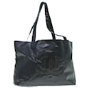 CHANEL Shoulder Bag Patent Leather Black CC Auth bs11314 - Chanel