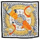 Pañuelo de seda con estampado animal - Hermès
