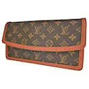 Louis Vuitton Pochette Dame