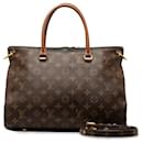 Borsa in tela Louis Vuitton Monogram Pallas MM M41064  In ottime condizioni