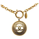 Goldene Chanel CC-Halskette mit rundem Anhänger