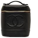 Bolsa de vaidade Chanel CC Caviar preta