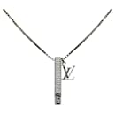 Silberne Louis Vuitton LV-Halskette mit Pfeifenanhänger