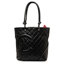 Chanel Schwarze mittelgroße Cambon Ligne-Tasche