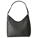 Gucci Black Matte Leather Silver Handle Double Zipper Top handbag Shoulder bag