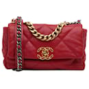 Chanel Piel de cordero roja mediana 19 bolso con solapa