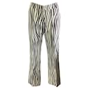 Valentino Marfim / Calça de crepe com estampa zebra preta de cintura alta - Autre Marque