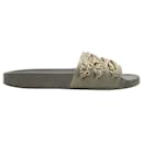 Tamanho de sandálias slide com detalhes de corrente Olive Chanel 39