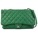 Pele de cordeiro clássica Chanel Jumbo verde 3 Bolsa de ombro com aba com compartimento