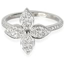 Louis Vuitton Star Blossom Ring in 18K white gold 0.3 ctw