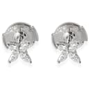 TIFFANY & CO. Mini boucles d'oreilles à tige Tiffany Victoria® en platine 0.19 ctw - Tiffany & Co