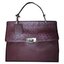 Balenciaga – Handtasche aus burgunderfarbenem Straußenleder