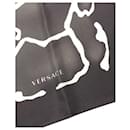 Sciarpa quadrata stampata in bianco e nero - Versace