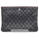 Chanel  Caviar Clutch Large