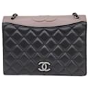Chanel  Chain Shoulder Bag A93013