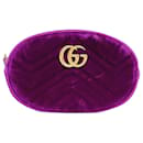 Bolsa com cinto de veludo Gucci GG Marmont Matelassé (476434)