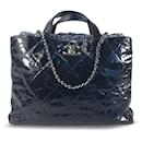 Bolso satchel Portobello de piel de becerro esmaltada Chanel azul