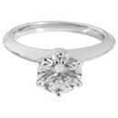 TIFFANY & CO. Anello solitario di fidanzamento con diamante in platino H VS2 1.39 ct - Tiffany & Co
