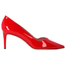 Zapatos de tacón con punta en punta de Stuart Weitzman en charol rojo