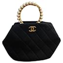 Chanel Métiers D'Art 2021 Pearl Handle Hexagon Clutch in Black Leather