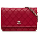 Chanel Rote CC Lammleder Wild Stitch Geldbörse mit Kette