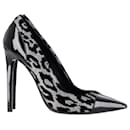 Zapatos de salón Balmain Daphne Duo de leopardo en charol negro