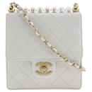 CHANEL pearl bag - Chanel