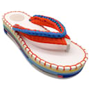 Chloe – Weiße Flip-Flop-Sandalen mit geflochtener Plateausohle und mehreren Farbkombinationen - Autre Marque