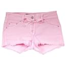 Isabel Marant SS11 Pink Denim Lace Up Fly Cut-Offs ShortsIsabel Marant SS11 Pantalones cortos de mezclilla rosa con cordones y corte deshilachado.