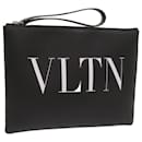 VALENTINO Clutch Bag Leather Black XY2P0299LVN Auth 67606A - Valentino