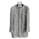 Casaco de Tweed de Seda Luxuoso de 11K$ no Supermercado - Chanel