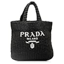 Kleine schwarze Tragetasche aus Raffiabast mit Logo von Prada
