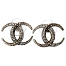Boucles d'oreilles CC B15C Logo Dubai Moon Crystal GHW avec boîte RARE - Chanel