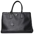 Black large Saffiano leather Galleria top handle bag - Prada