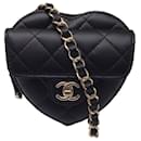 Chanel negro 2022 Bolso Mini Corazón De Piel De Cordero Acolchada - Autre Marque