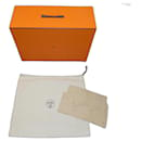 Caixa para alto-falante de 40 cm com alça, bolsa e proteção para a correia. - Hermès