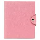 Portada de agenda rosa Hermes Togo Ulysse PM - Hermès